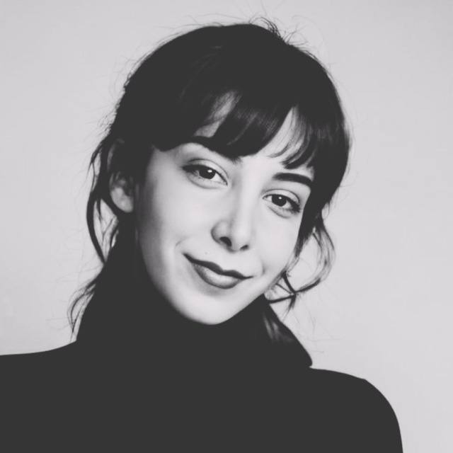 Sahar – Iranian illustrator and graphic designer with a background in architecture, blending self-taught creativity with experience in UI, UX, and visual storytelling
